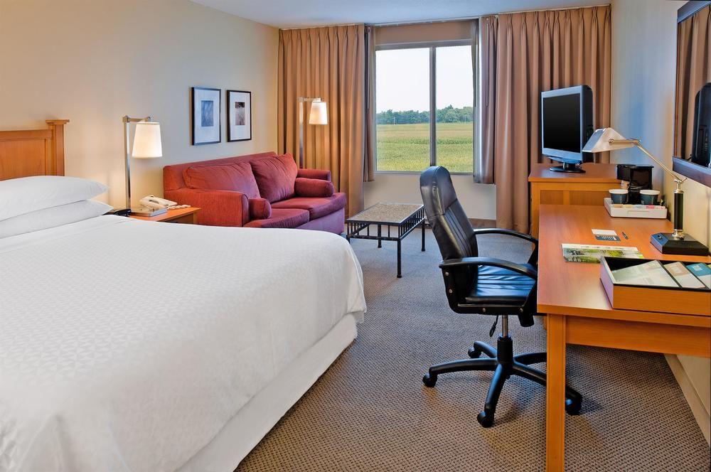 Radisson - St Louis 3*